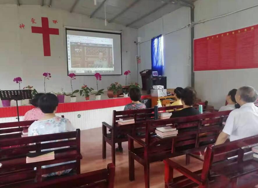 四川基督教各地堂点积极组织观看庆祝中国共产党成立100周年大会