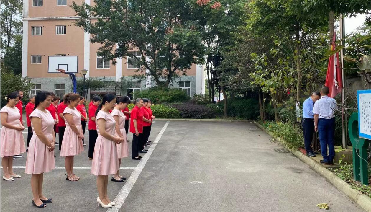 全川各地基督教团体、堂点举行升国旗仪式