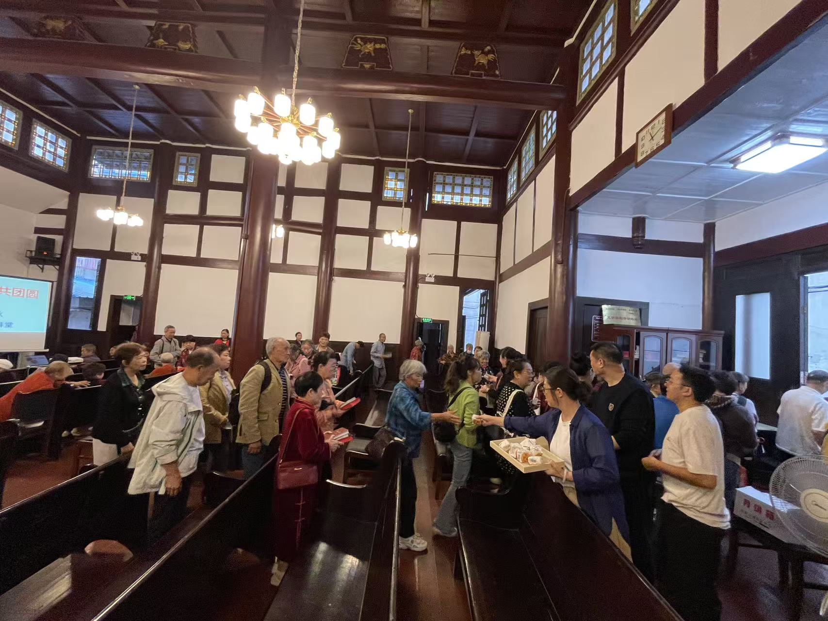 月满中秋 共团圆 ——乐山市兴发街基督教礼拜堂开展中秋主题活动