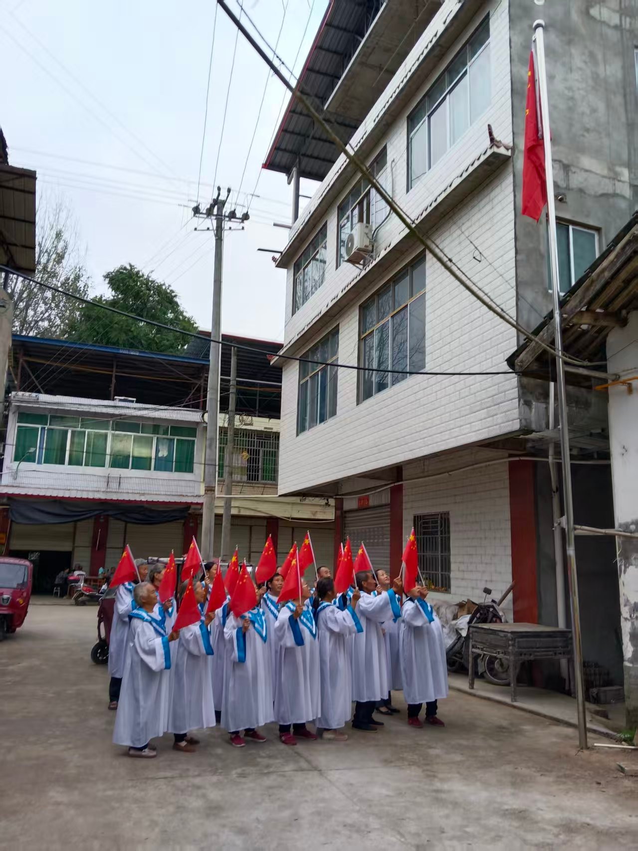 同升一面旗 共祝祖国好——我省各地基督教堂举行庆国庆升国旗仪式